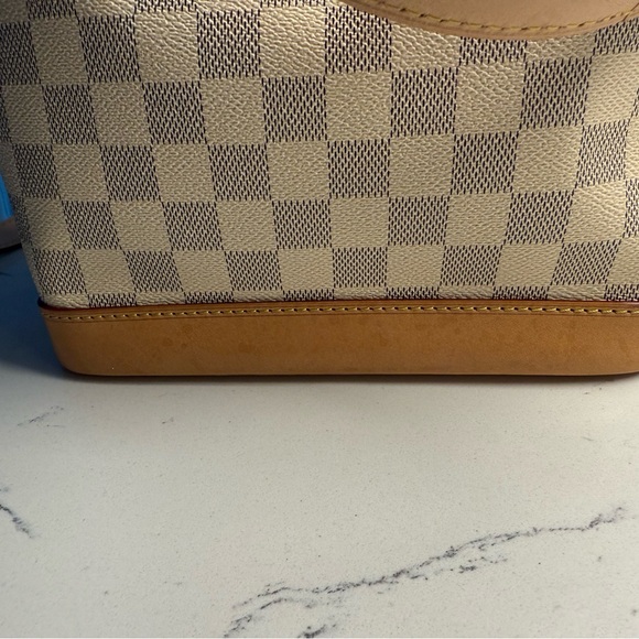 Louis Vuitton Noé BB - Picture 6 of 7